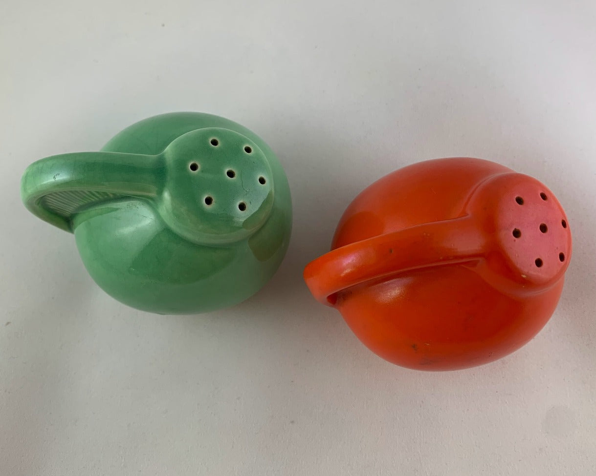 Art Deco Red and Green Salt and Pepper Shakers