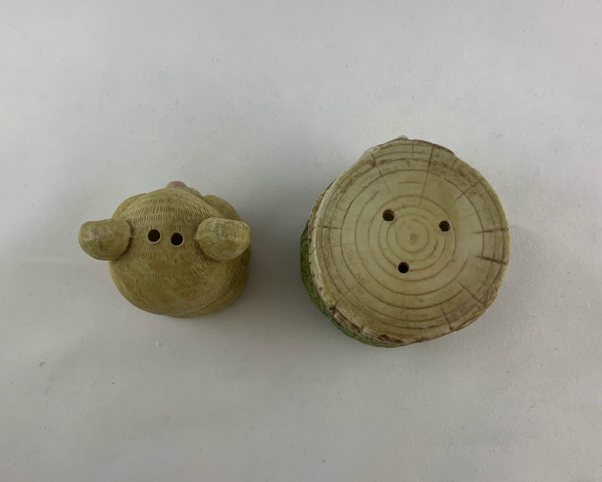 Bear Sitting on a Tree Stump Salt and Pepper Shakers