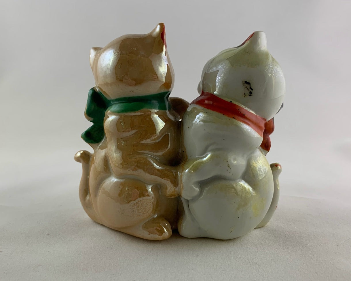 Vintage Japanese Cat Salt and Pepper Shakers